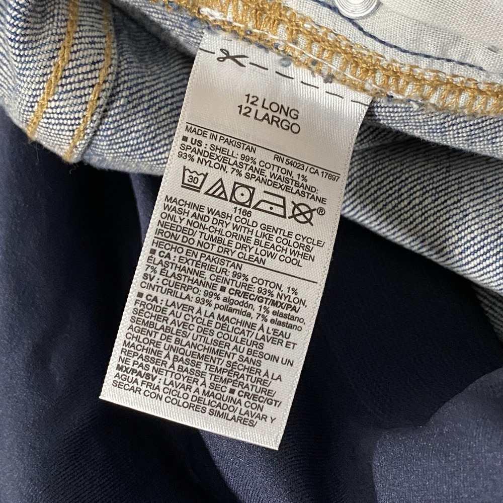 Old Navy Maternity Straight Full Panel Jeans Distressed Pants Size 12 Grunge NWT - Picture 12 of 12